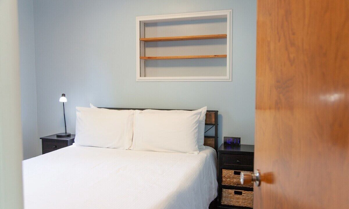 Photo of Bedroom in Western Gardens