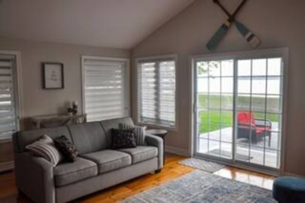 Photo of Livingroom in Boblo Island