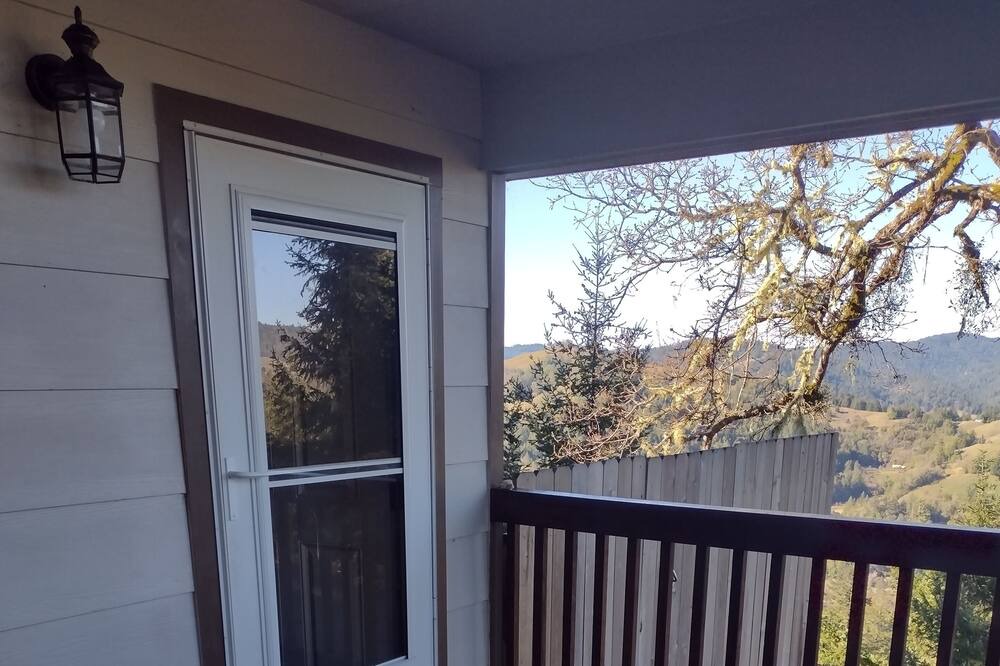 Photo of Outdoor in Benbow