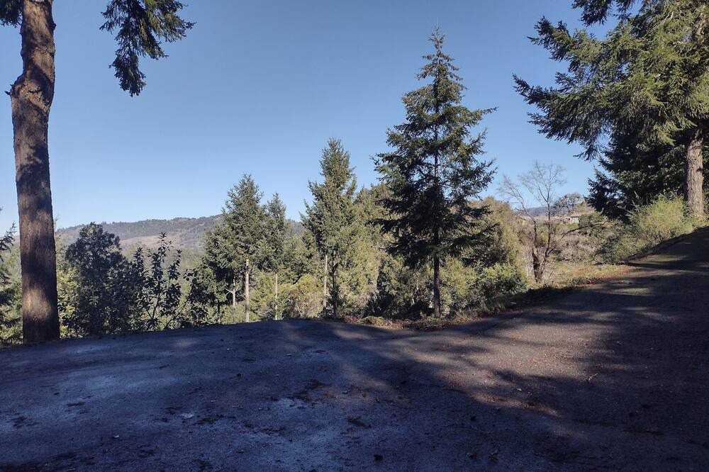 Photo of Outdoor in Benbow
