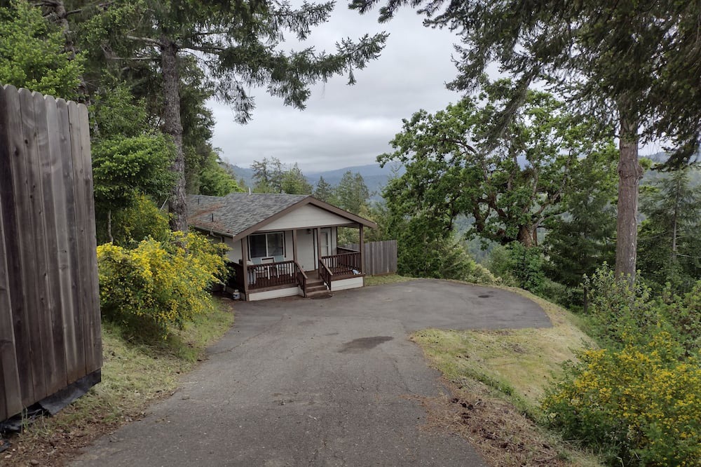 Photo of Outdoor in Benbow