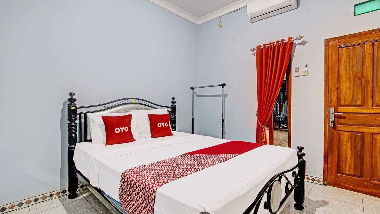 Photo of Bedroom in Temon