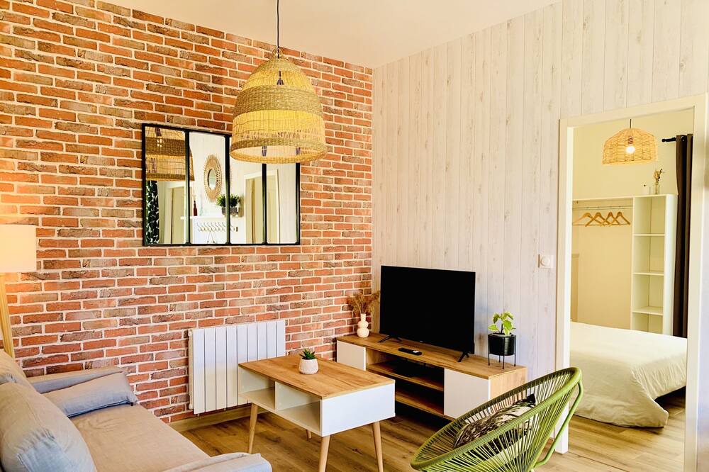 Photo of Livingroom in Monts-sur-Guesnes