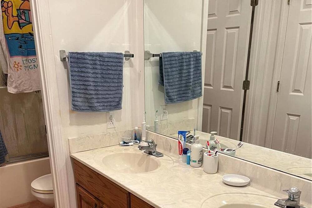 Photo of Bathroom in Kennett