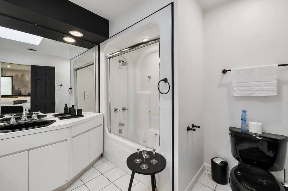 Photo of Bathroom in Washingtonville