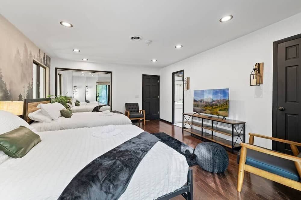 Photo of Bedroom in Washingtonville