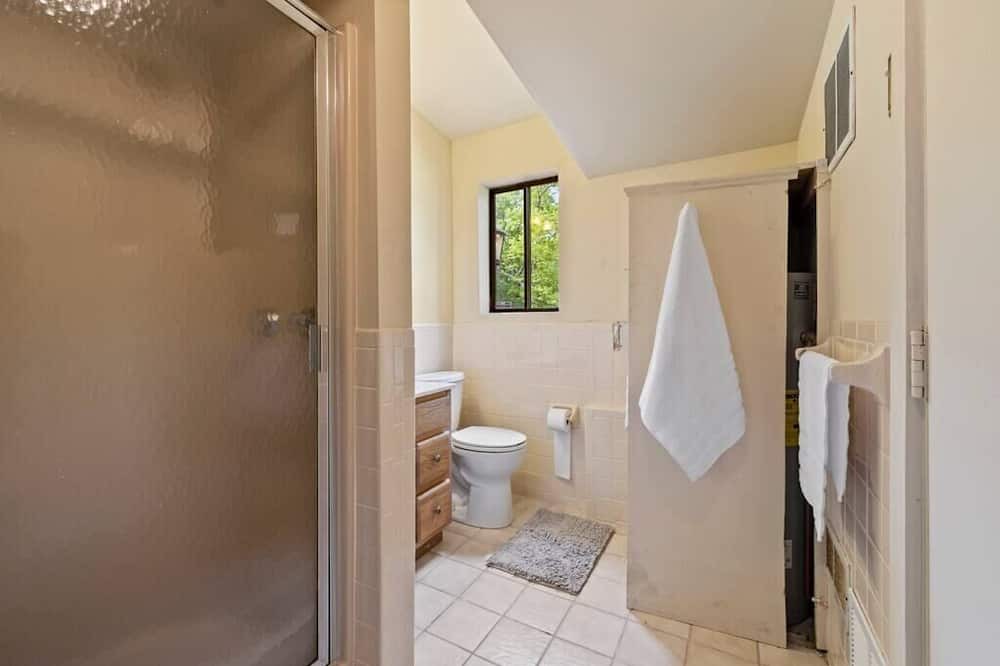 Photo of Bathroom in Washingtonville