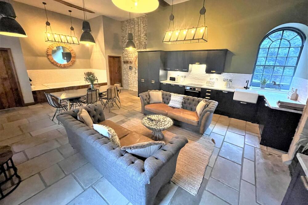 Photo of Others in Fremington