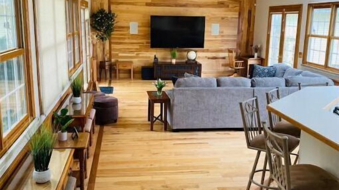 Photo of Livingroom in Three Rivers