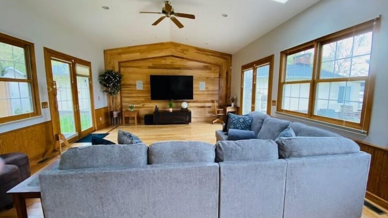 Photo of Livingroom in Three Rivers