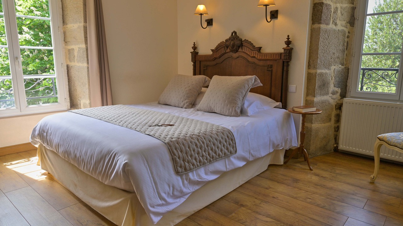 Photo of Bedroom in Camps-Saint-Mathurin-Leobazel
