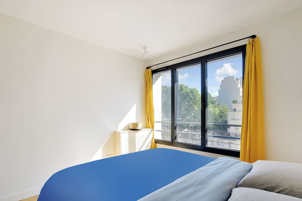 Photo of Bedroom in Republique–Point-du-Jour