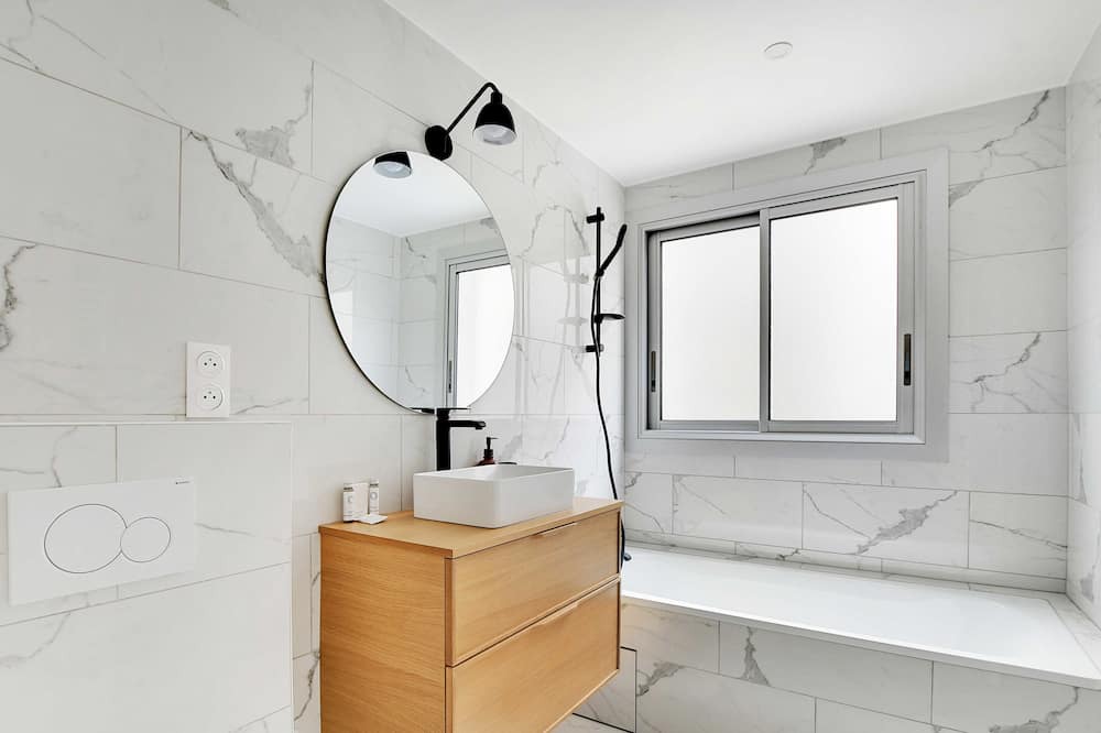 Photo of Bathroom in Quartier du Petit-Montrouge