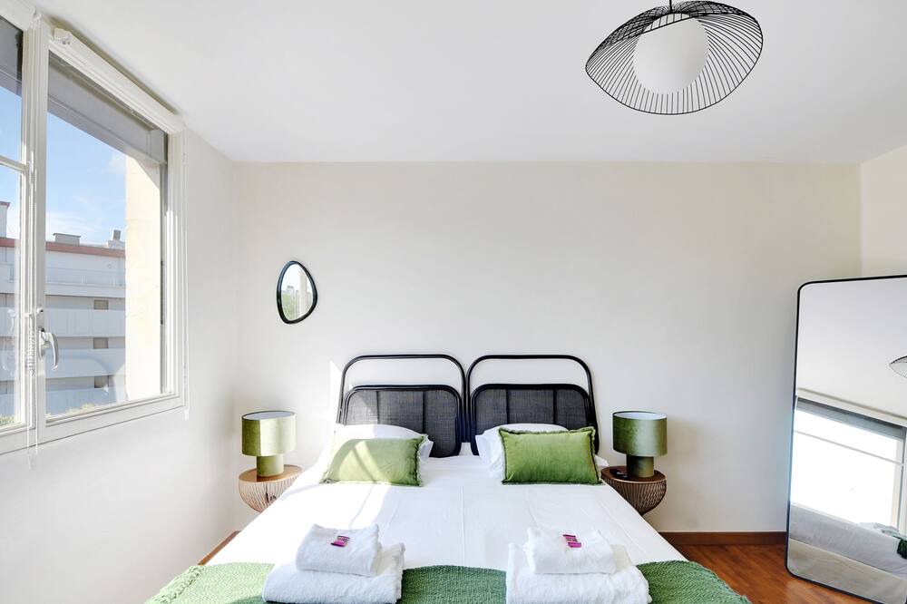 Photo of Bedroom in Republique–Point-du-Jour