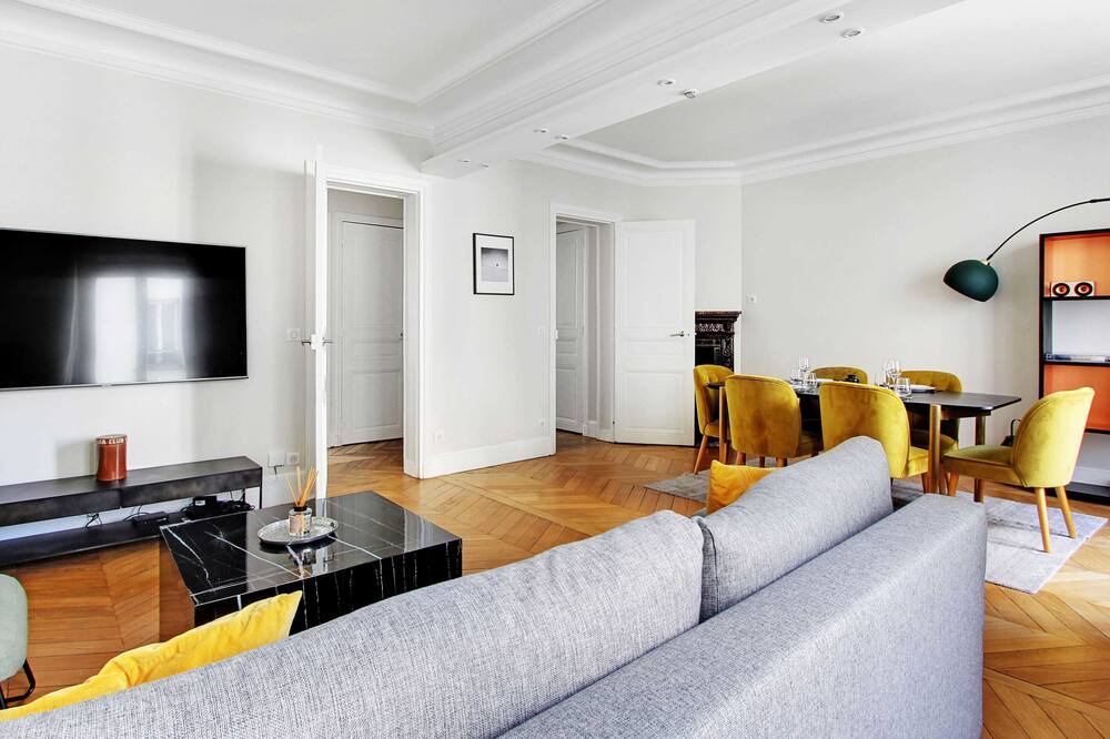 Photo of Livingroom in Neuilly-sur-Seine