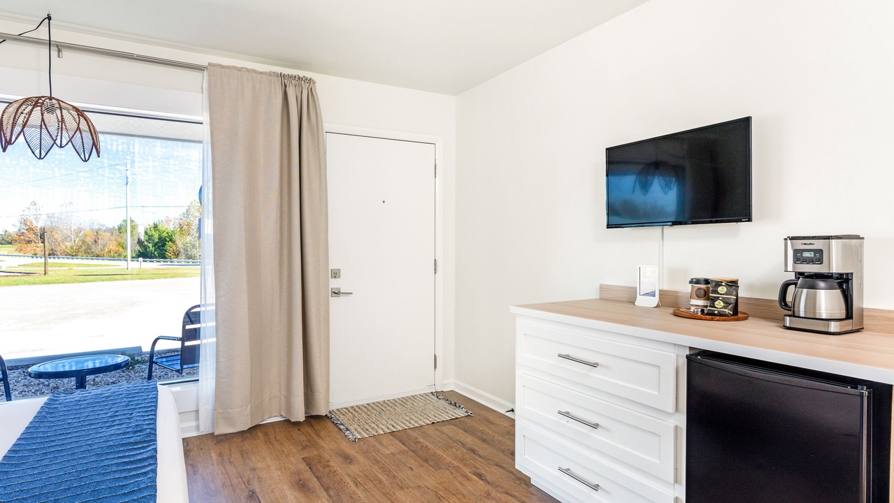 Photo of Bedroom in Falls of Rough
