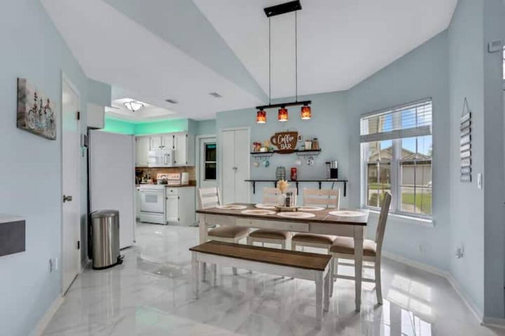 Photo of Kitchen in Girvin