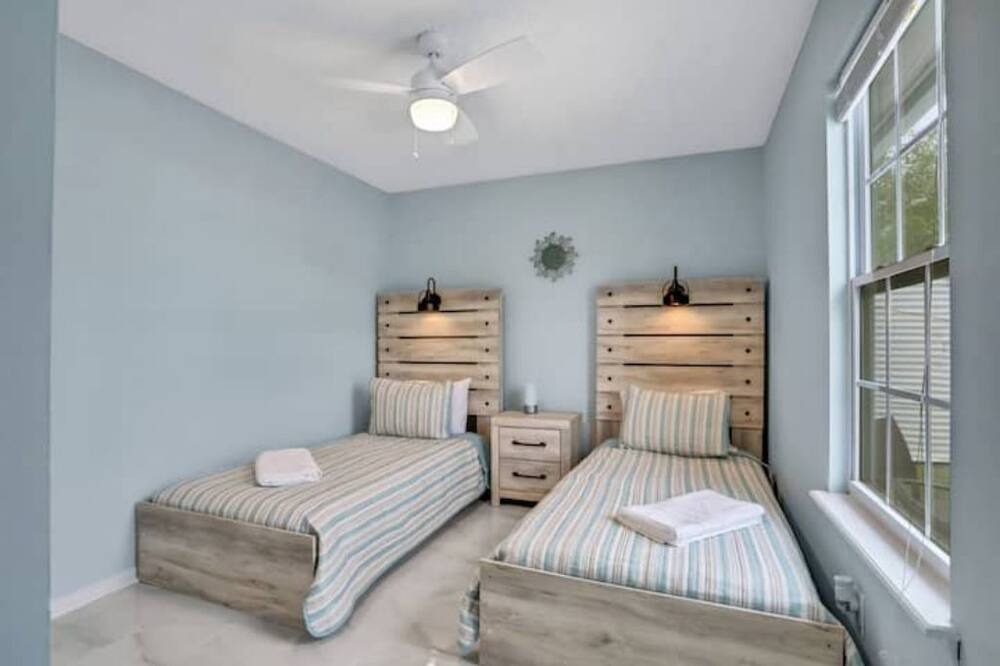 Photo of Bedroom in Girvin