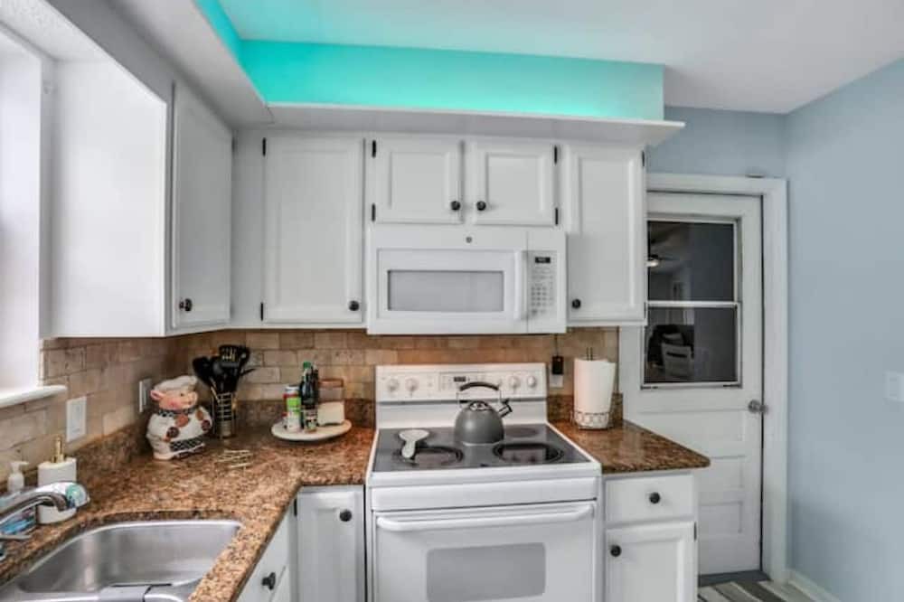 Photo of Kitchen in Girvin