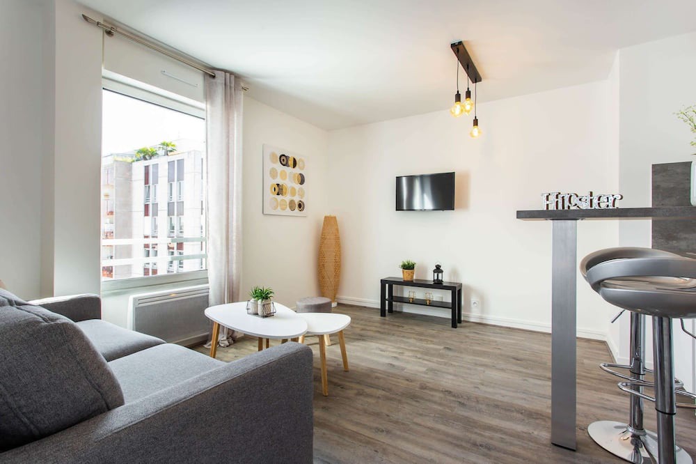 Photo of Livingroom in Porte-Saint-Martin