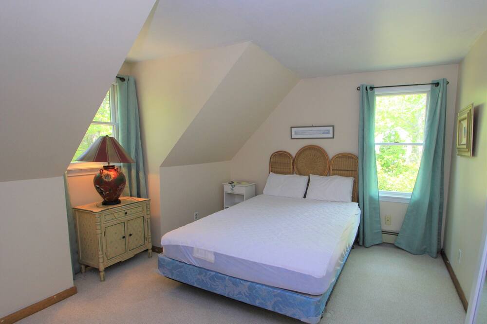 Photo of Bedroom in Marstons Mills