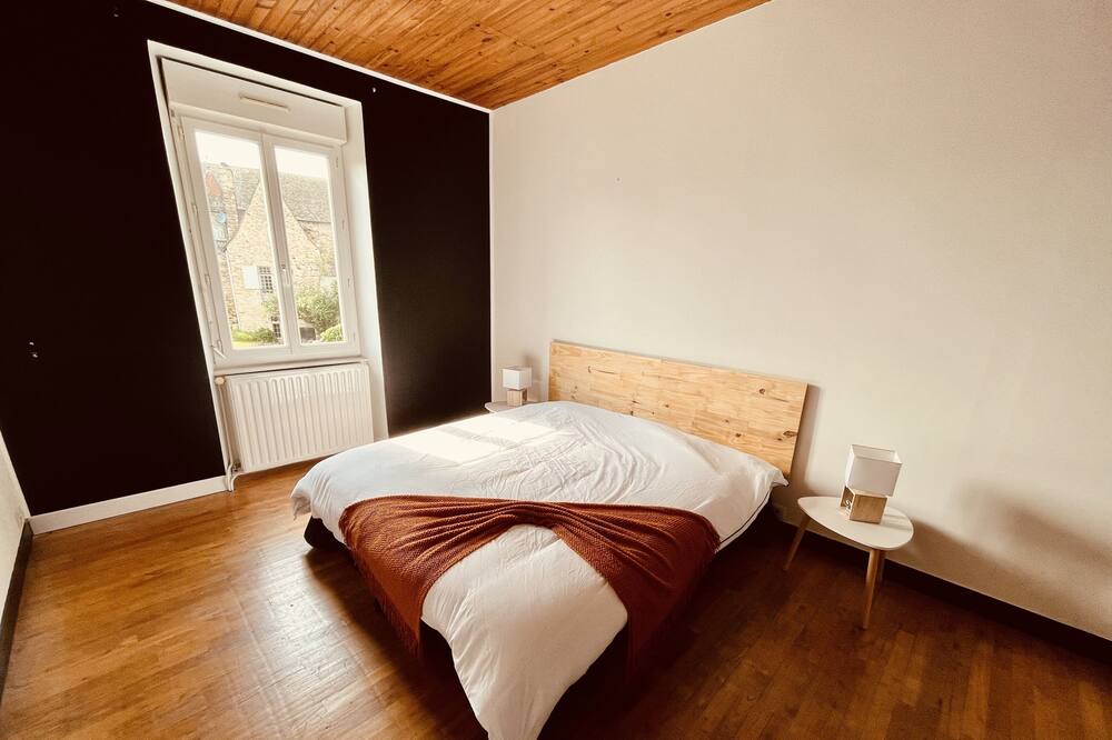 Photo of Bedroom in Saint-Yrieix-la-Perche