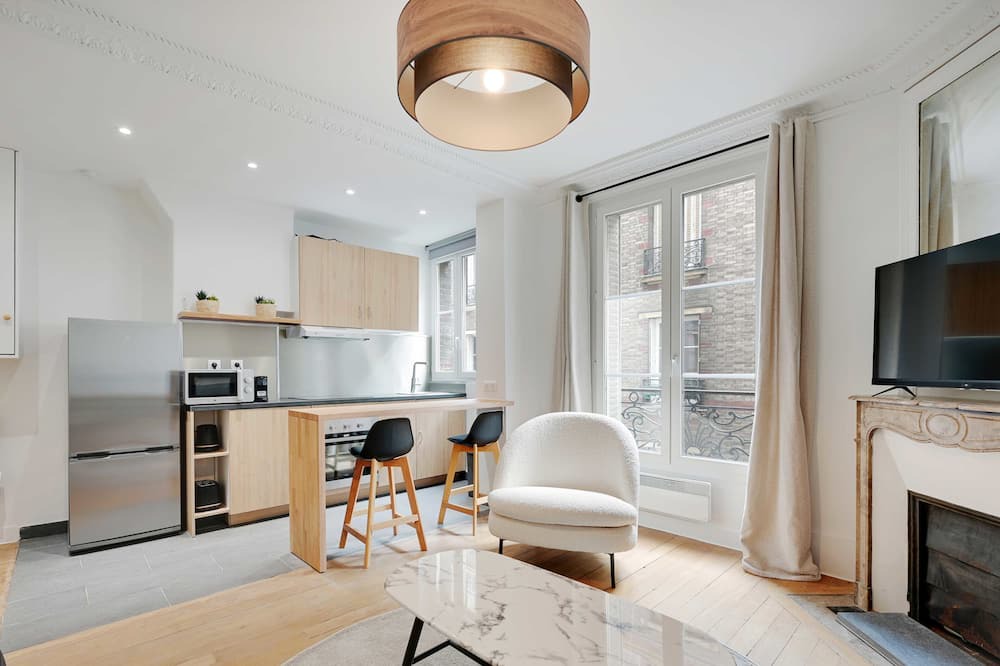 Photo of Livingroom in Batignolles