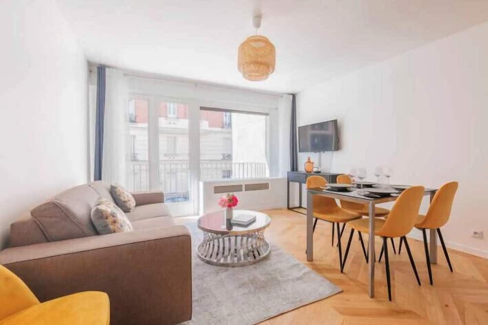 Photo of Livingroom in Centre Ville