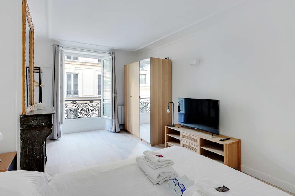Photo of Bedroom in Ternes