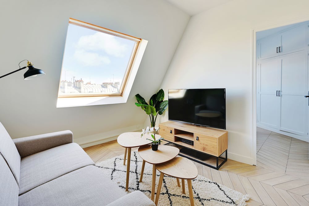 Photo of Livingroom in Quartier de la Plaine-de-Monceaux