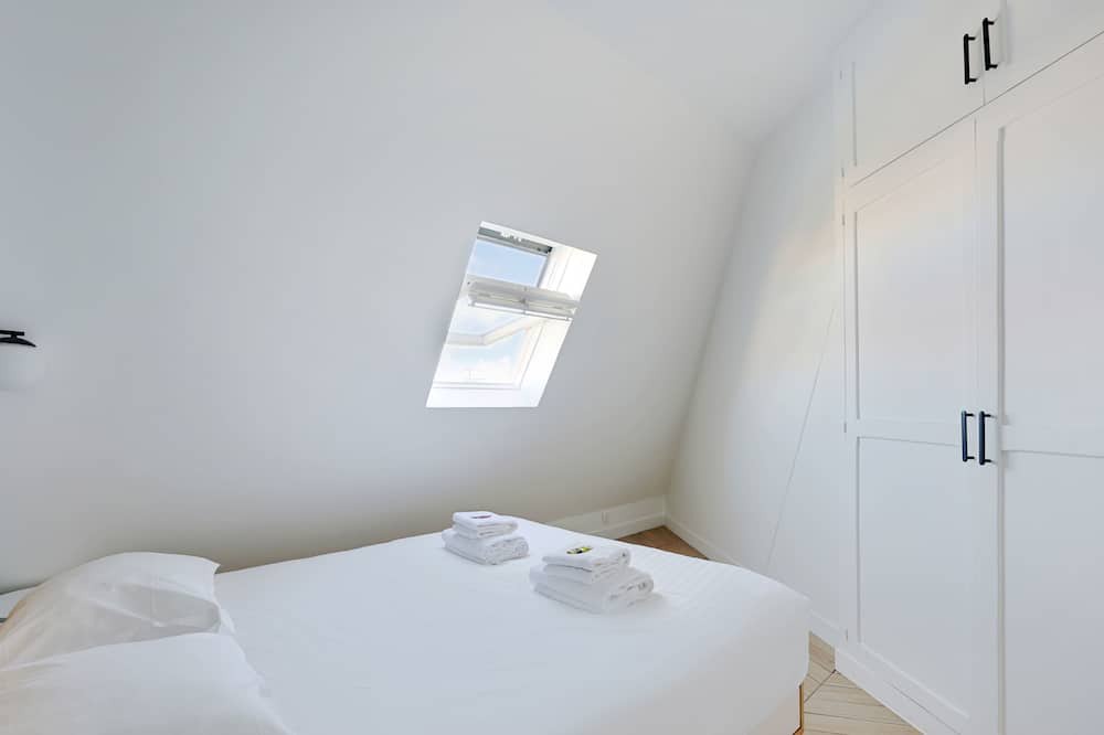 Photo of Bedroom in Quartier de la Plaine-de-Monceaux
