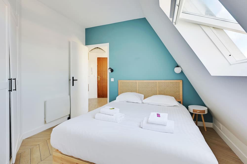 Photo of Bedroom in Quartier de la Plaine-de-Monceaux