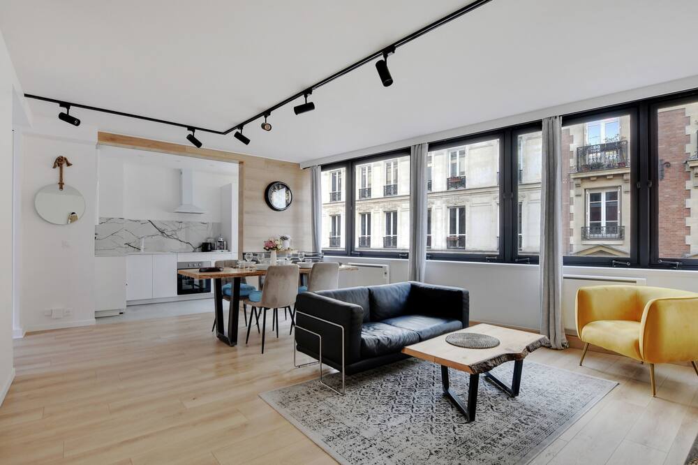 Photo of Livingroom in Batignolles