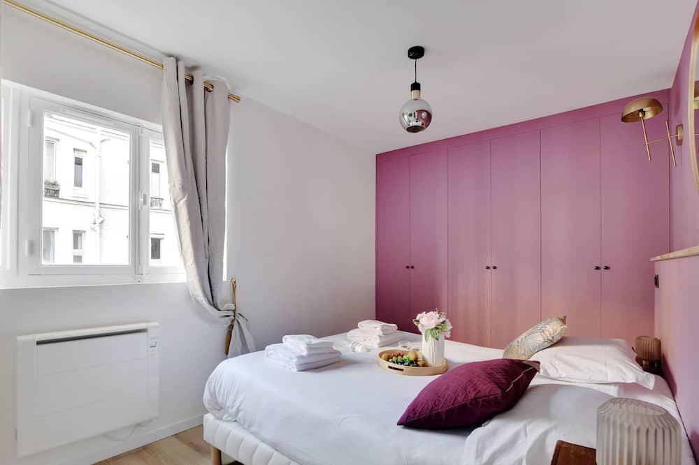 Photo of Bedroom in Batignolles
