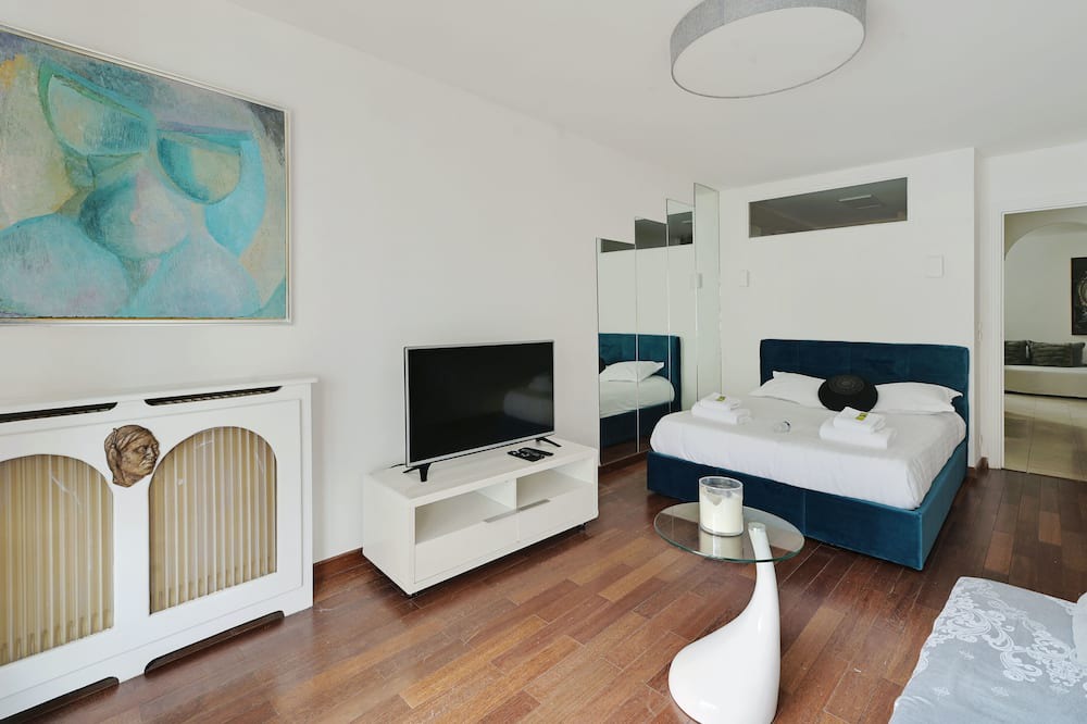 Photo of Livingroom in Quartier de la Plaine-de-Monceaux