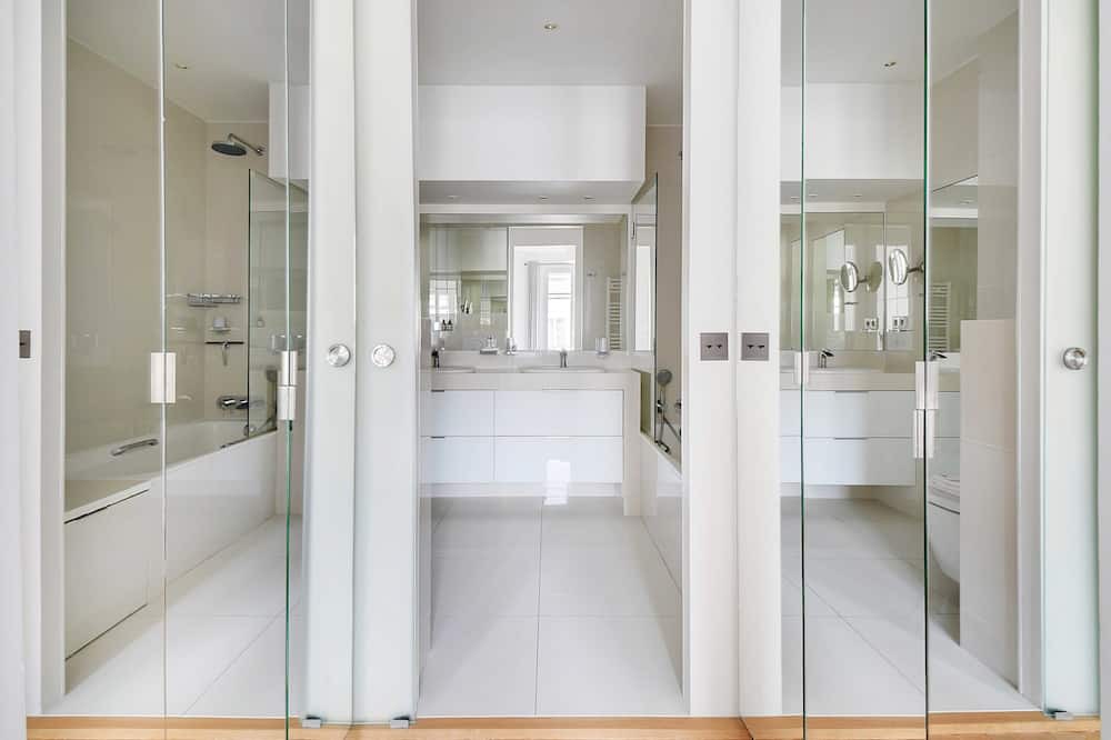 Photo of Kitchen in Chaillot