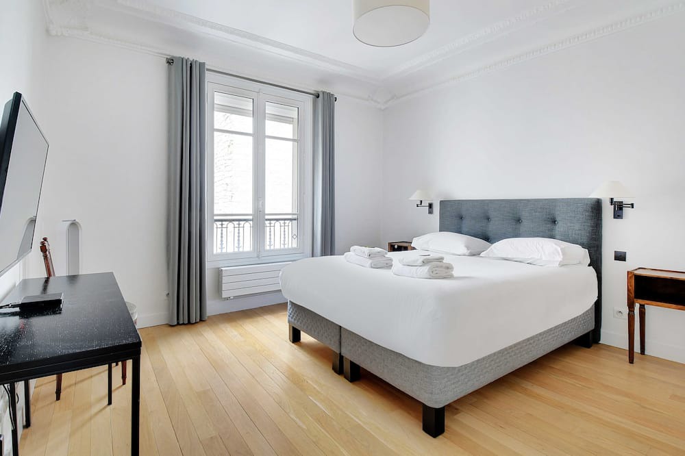 Photo of Bedroom in Chaillot