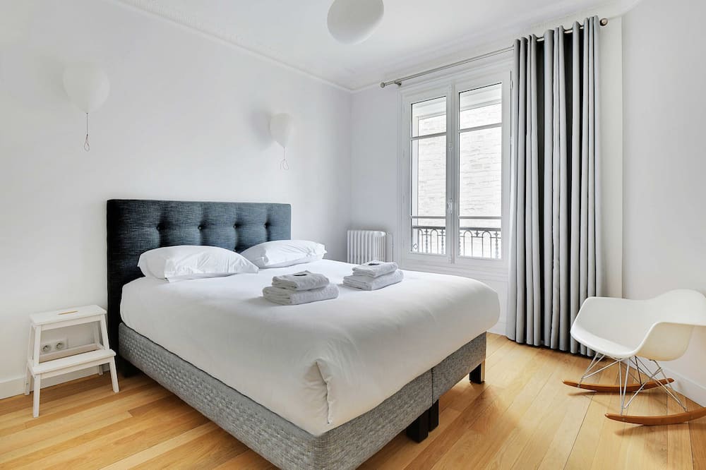 Photo of Bedroom in Chaillot