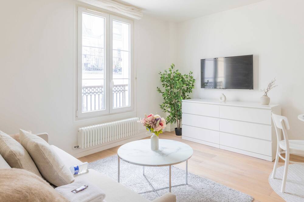 Photo of Livingroom in Saint-Thomas-d'Aquin