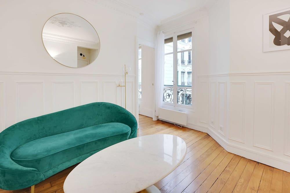 Photo of Others in 17th Arrondissement