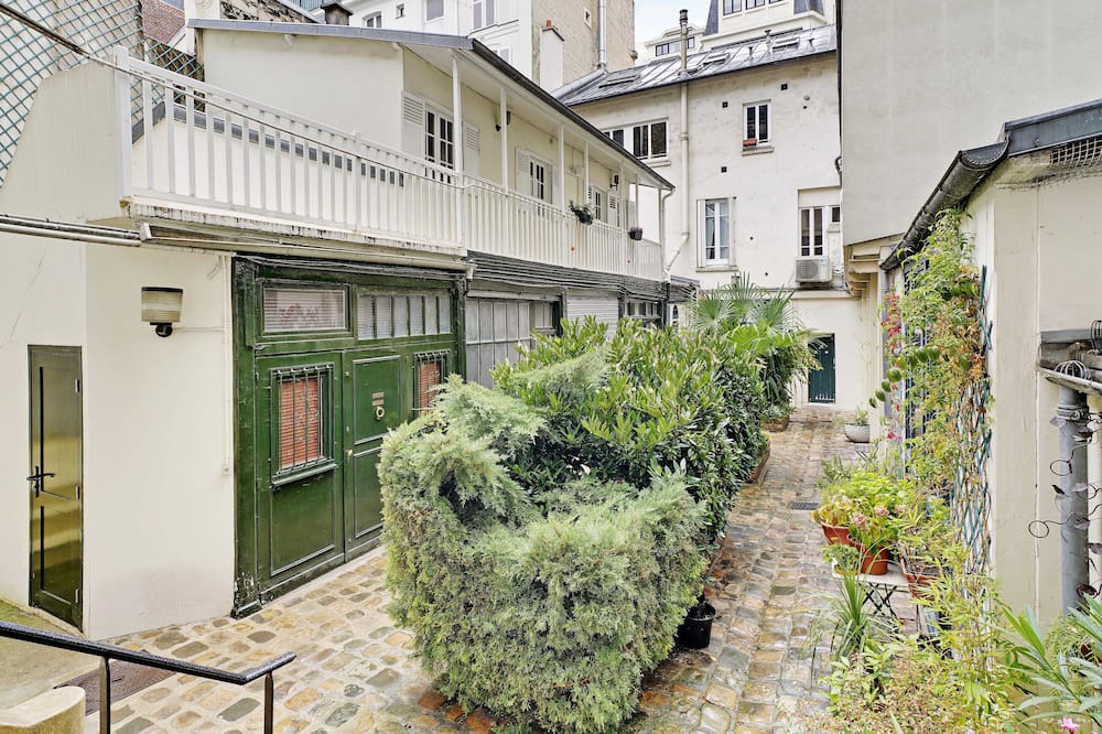 Photo of Outdoor in Ternes