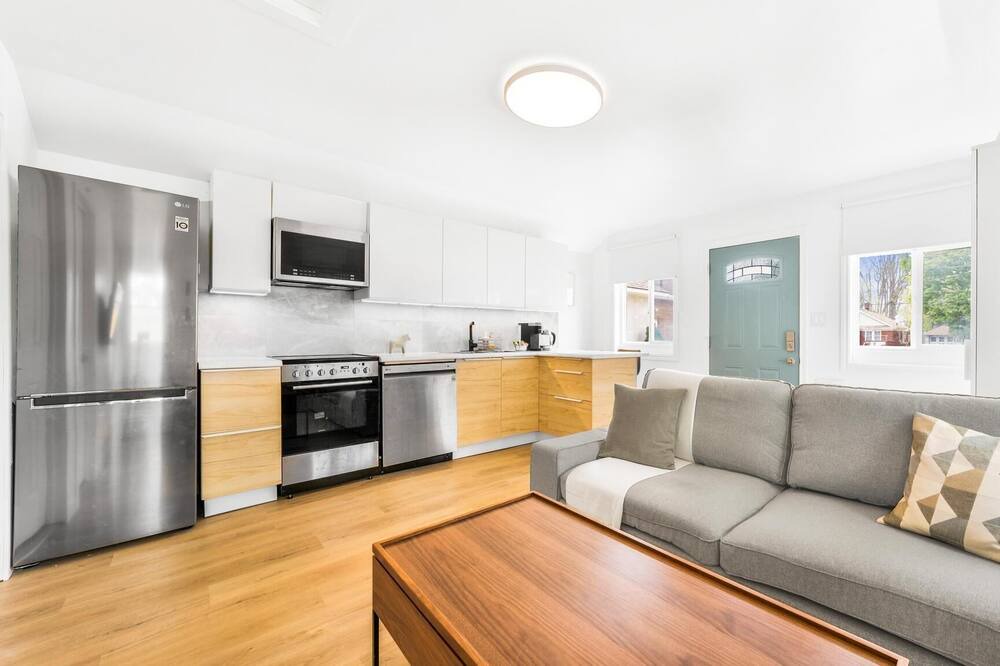 Photo of Livingroom in Niagara Falls
