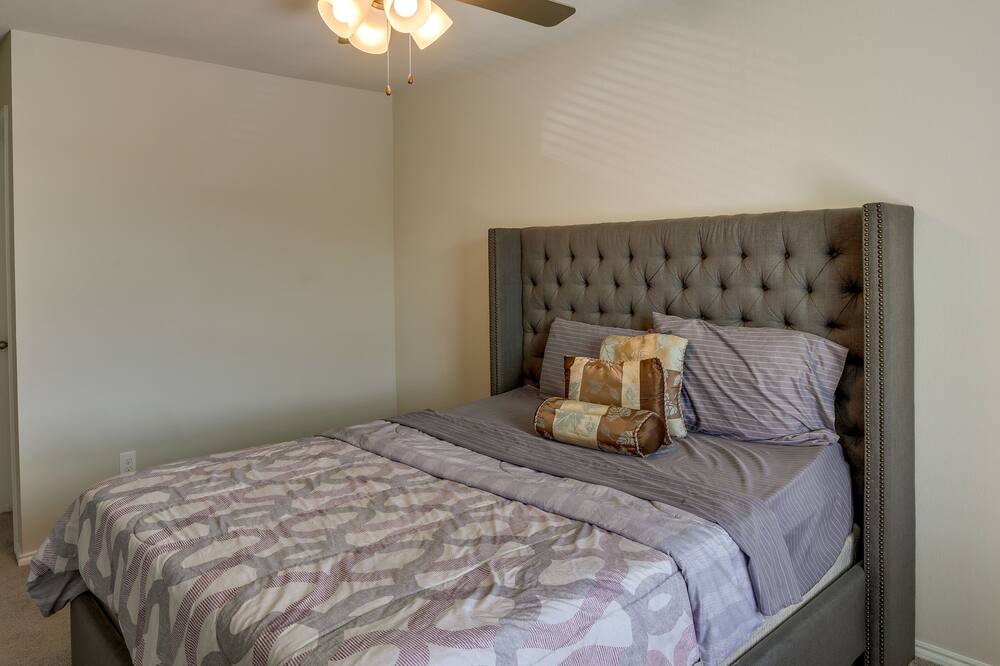 Photo of Bedroom in Mesquite