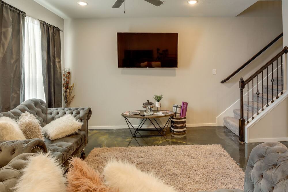 Photo of Livingroom in Mesquite