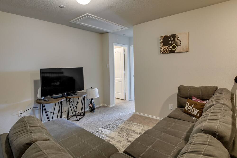Photo of Livingroom in Mesquite
