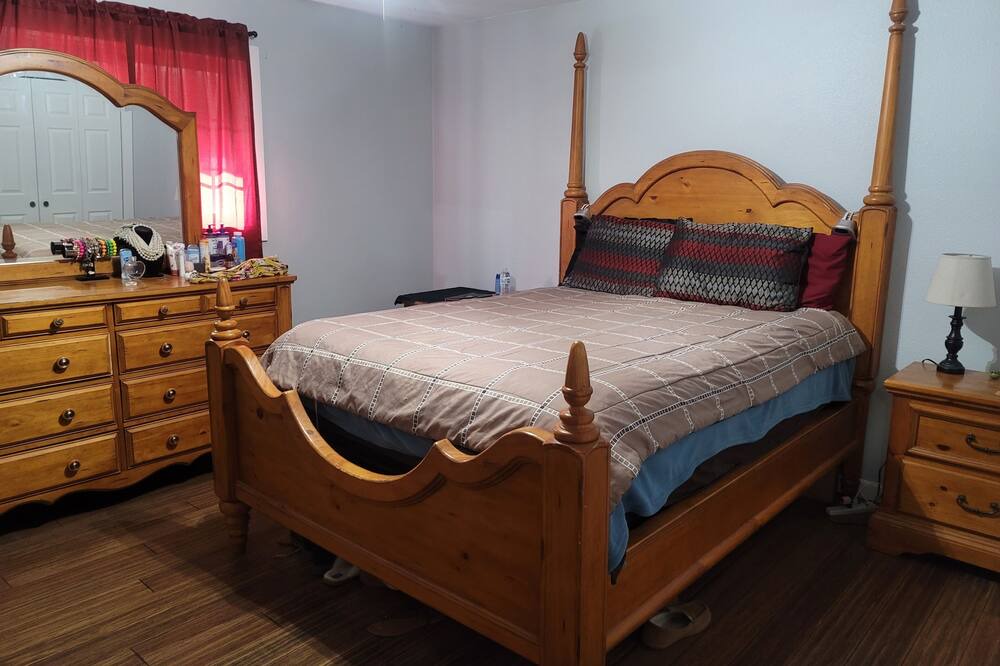 Photo of Bedroom in Benkelman
