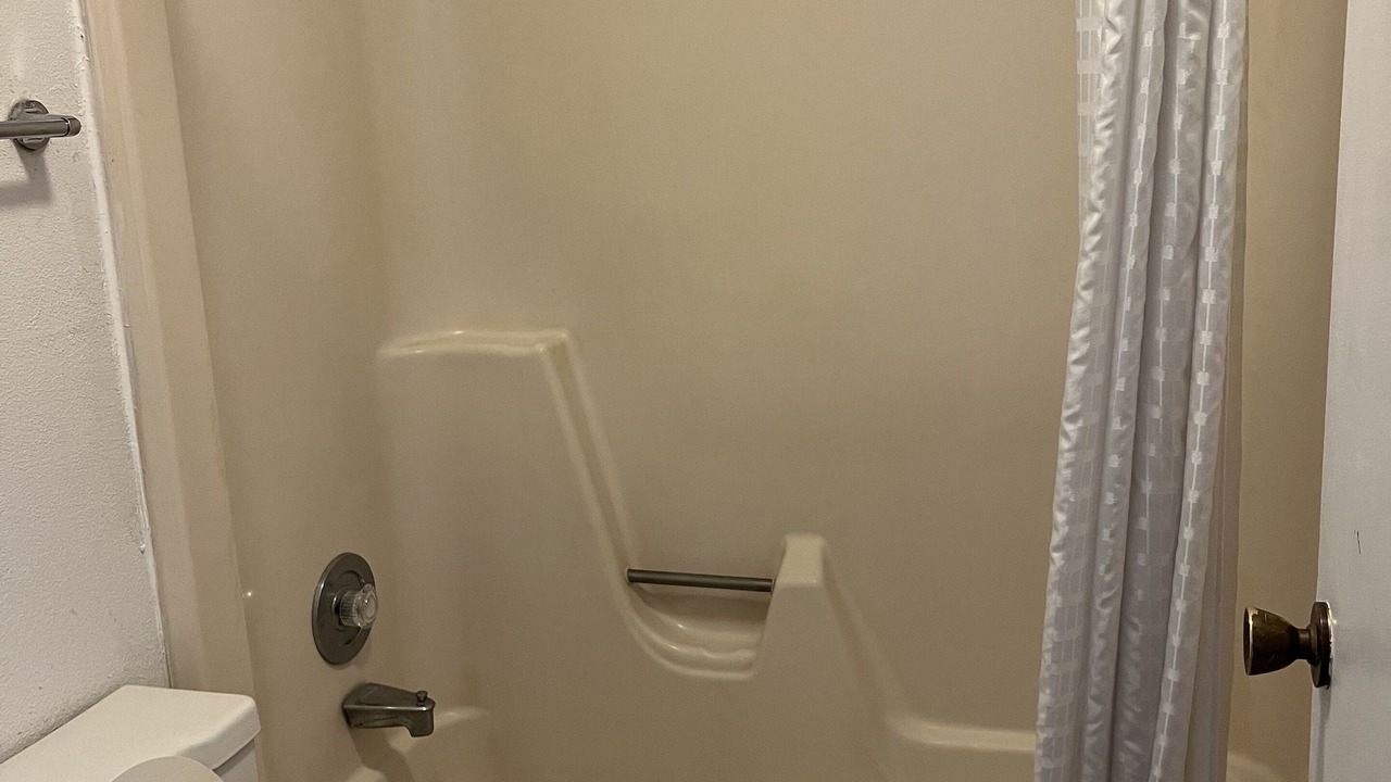 Photo of Bathroom in Buckeye Lake