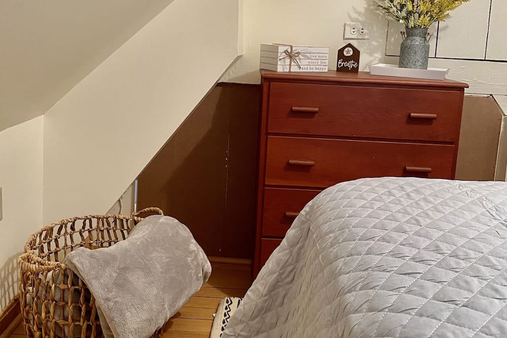 Photo of Bedroom in Dames Quarter
