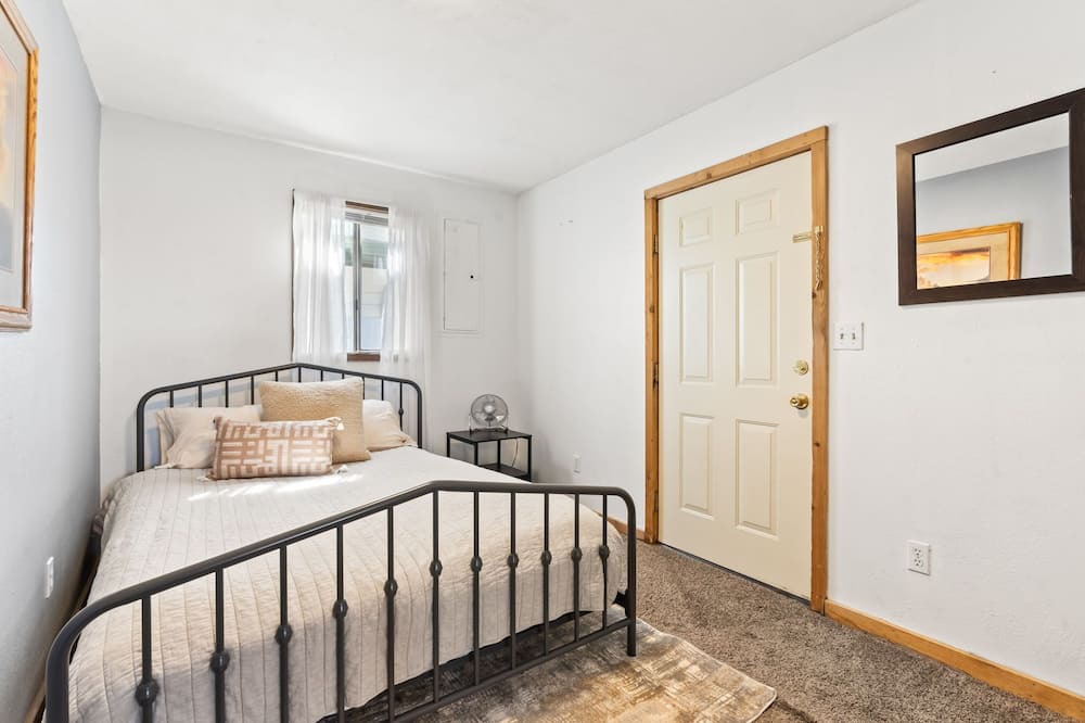 Photo of Bedroom in Kuna