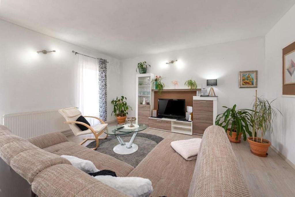 Photo of Livingroom in Oprtalj
